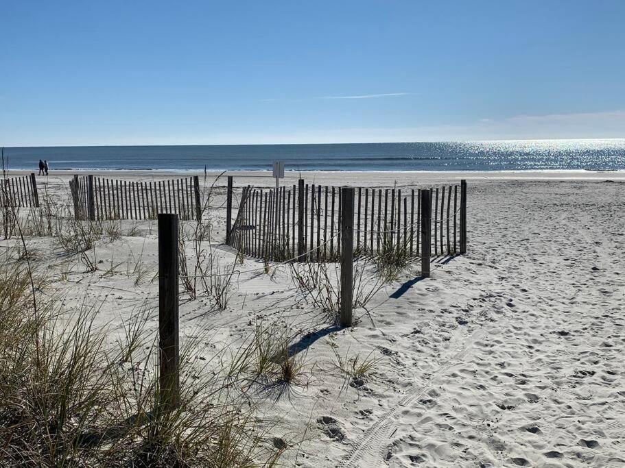 Sunnydaze-Steps To The Ocean King Bed, Free Bikes! Apartamento Hilton Head Island Exterior foto